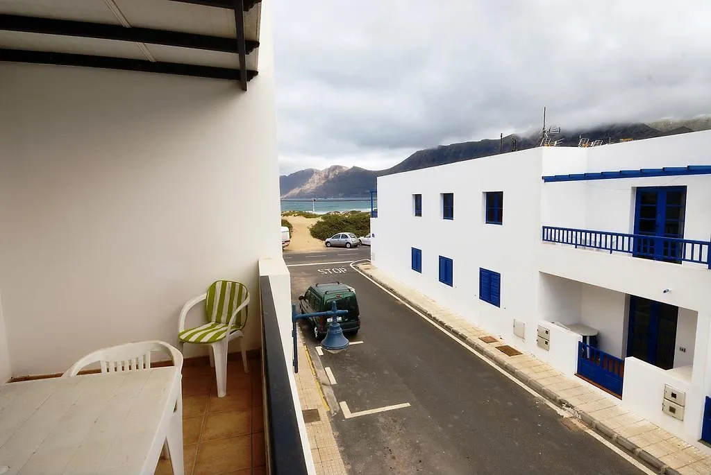 Apartamentos Las Calas La Caleta  0*, Caleta De Famara Spain